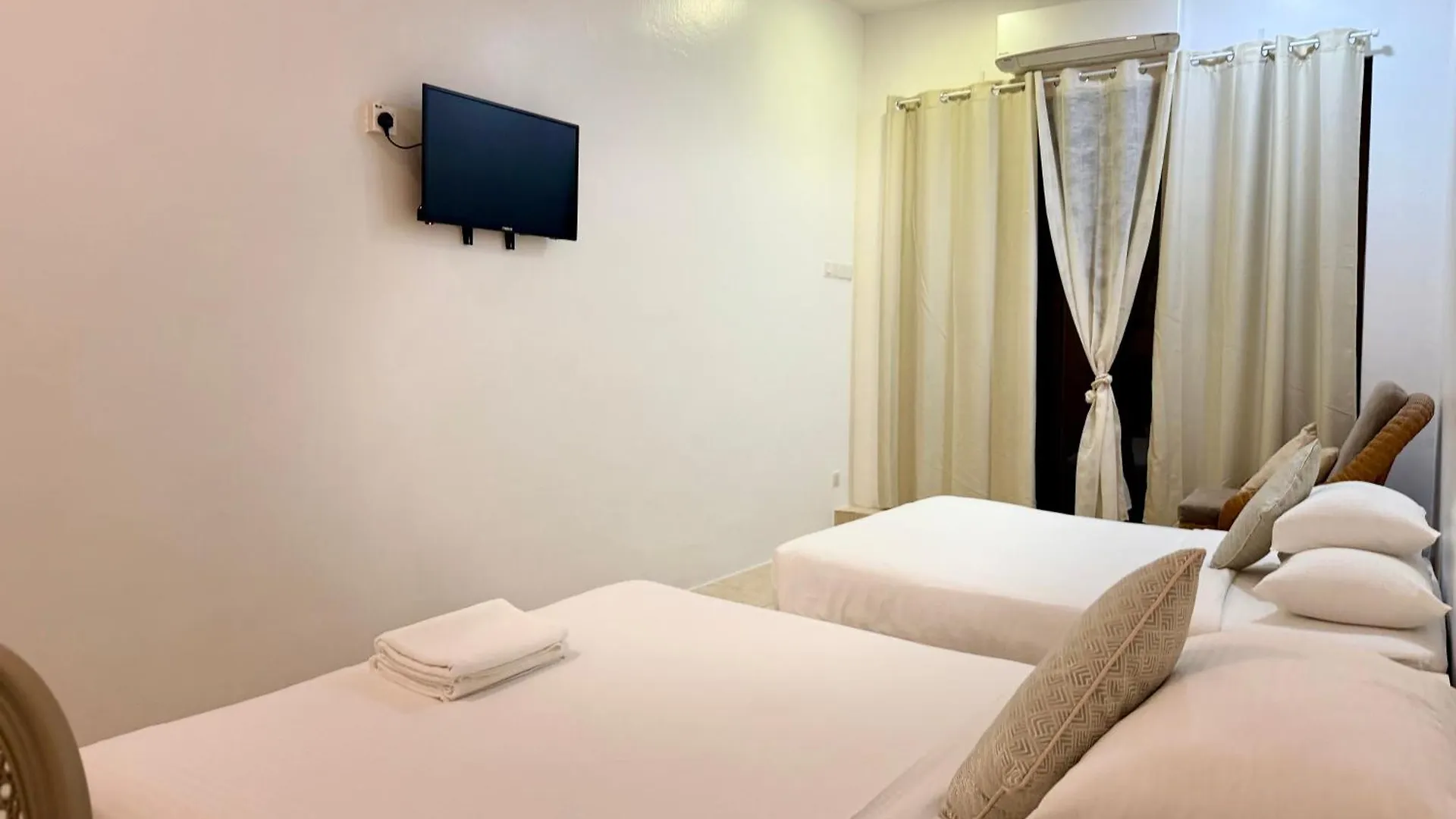 ** אורחן Tanjung Tokong Ardour Lodge 
